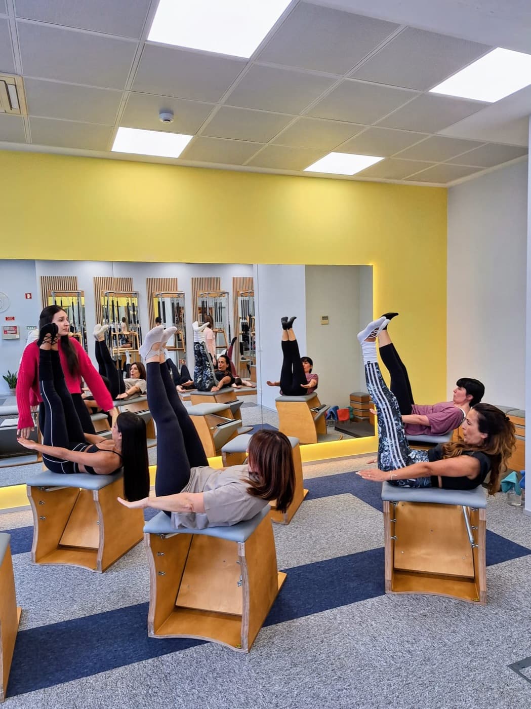Aula de Wunda Chair no Pilates Maia